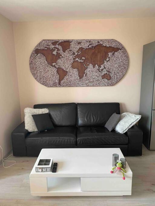Sunny Spacious Apartment In A Great Location คาซานลัก ภายนอก รูปภาพ