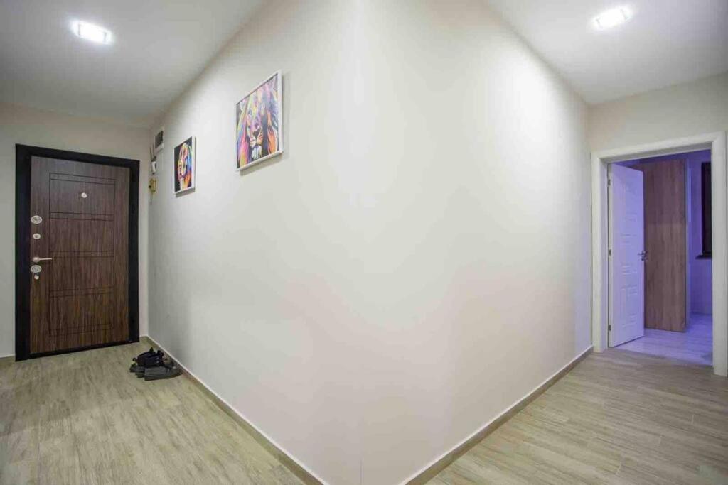 Sunny Spacious Apartment In A Great Location คาซานลัก ภายนอก รูปภาพ