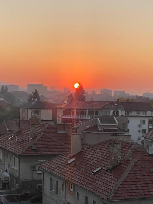 Sunny Spacious Apartment In A Great Location คาซานลัก ภายนอก รูปภาพ